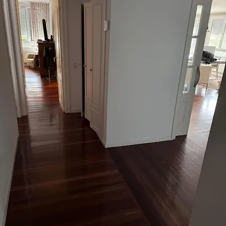 Piso Vacacional En El Sardinero Con Garaje Incluido *